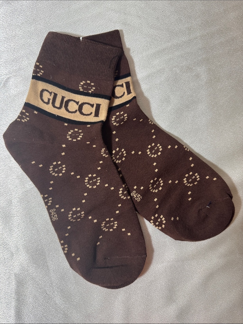 New! Gucci Brown and Cream Logo Ankle Socks